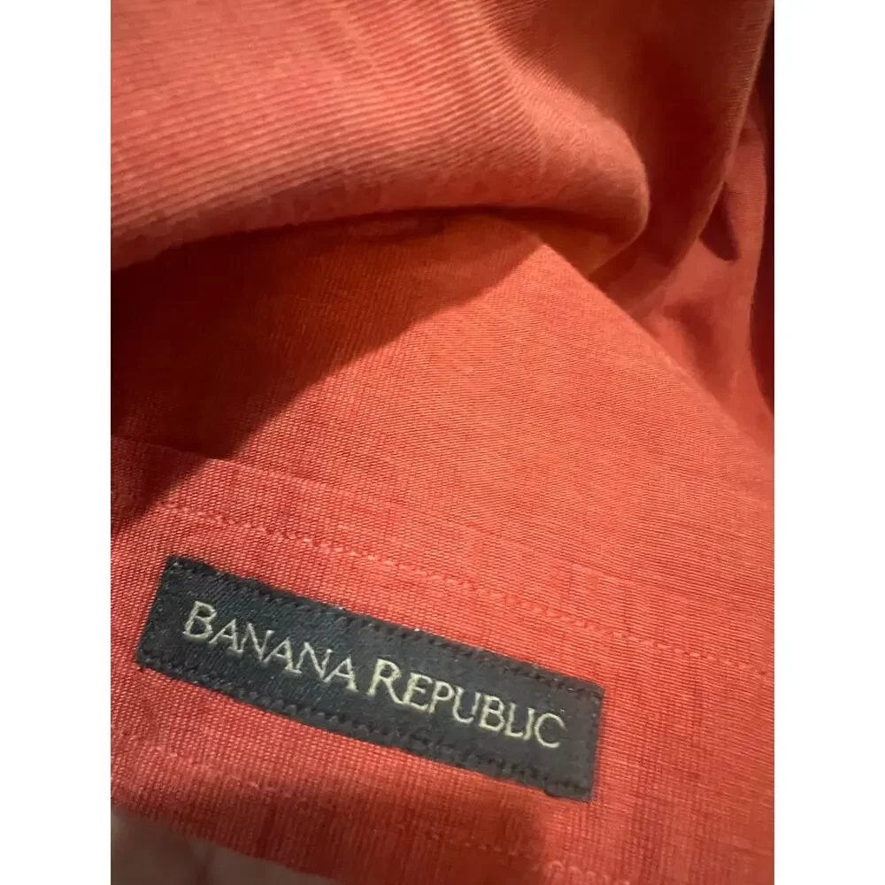 Banana Republic Men’s Button Down Shirt